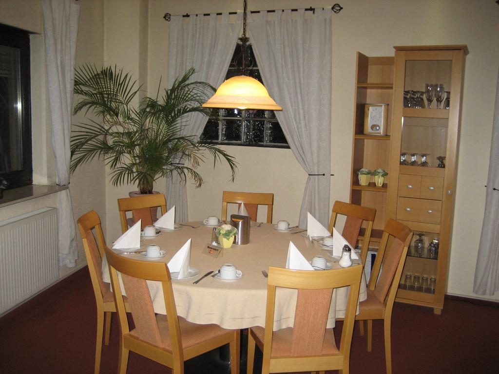 Hotel Zum Schnackel In Mainz วิสบาเดน ภายนอก รูปภาพ