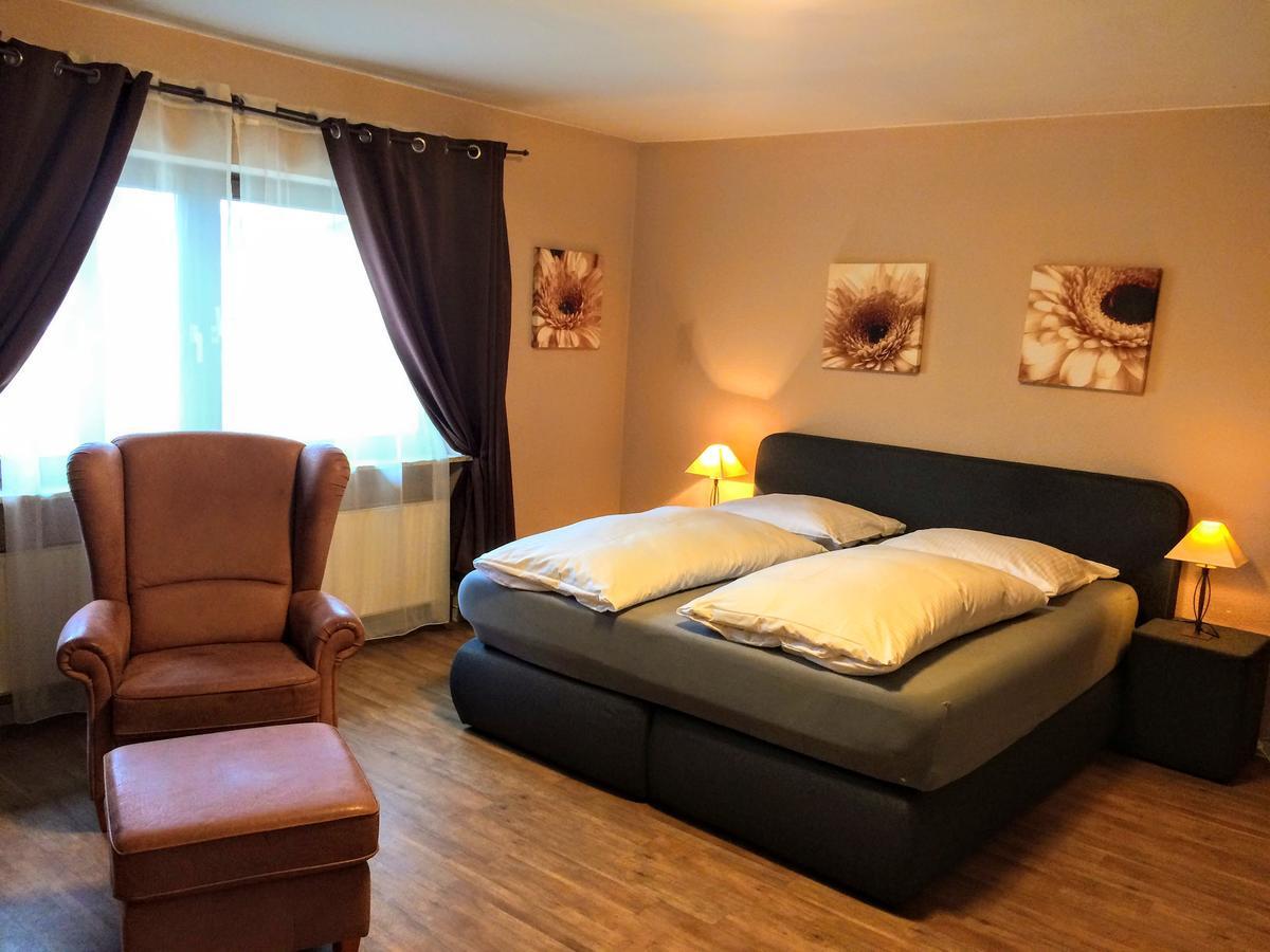 Hotel Zum Schnackel In Mainz วิสบาเดน ภายนอก รูปภาพ