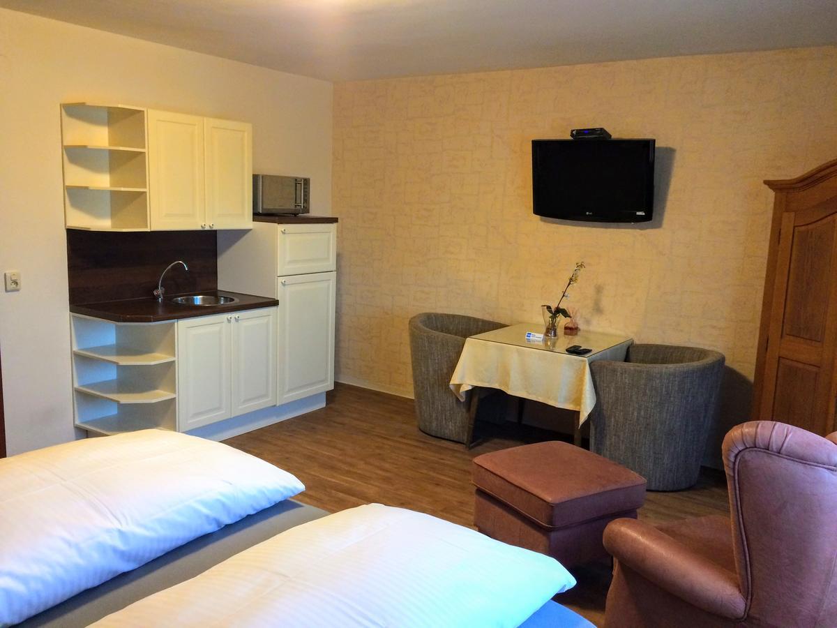 Hotel Zum Schnackel In Mainz วิสบาเดน ภายนอก รูปภาพ